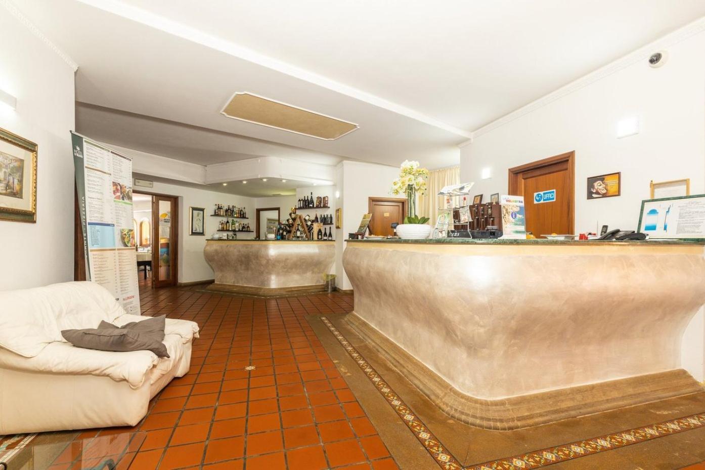 Hotel L'Ulivo Girasole Exteriér fotografie